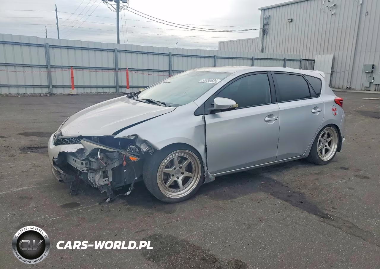 2016 Scion Im Base – zdjęcie 1 z 13