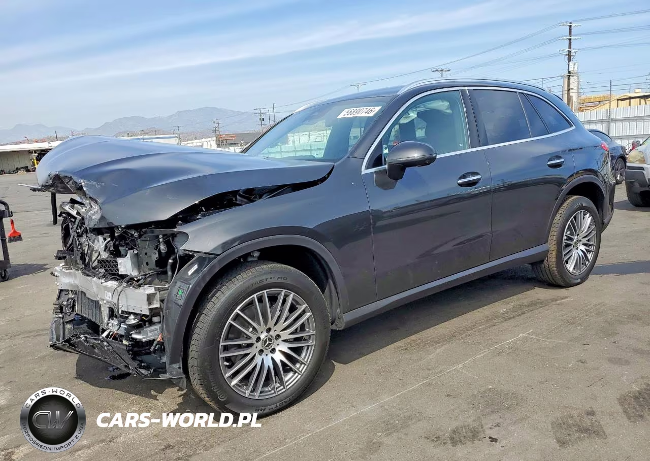 2026 Mercedes-Benz Glc 300 – zdjęcie 1 z 14