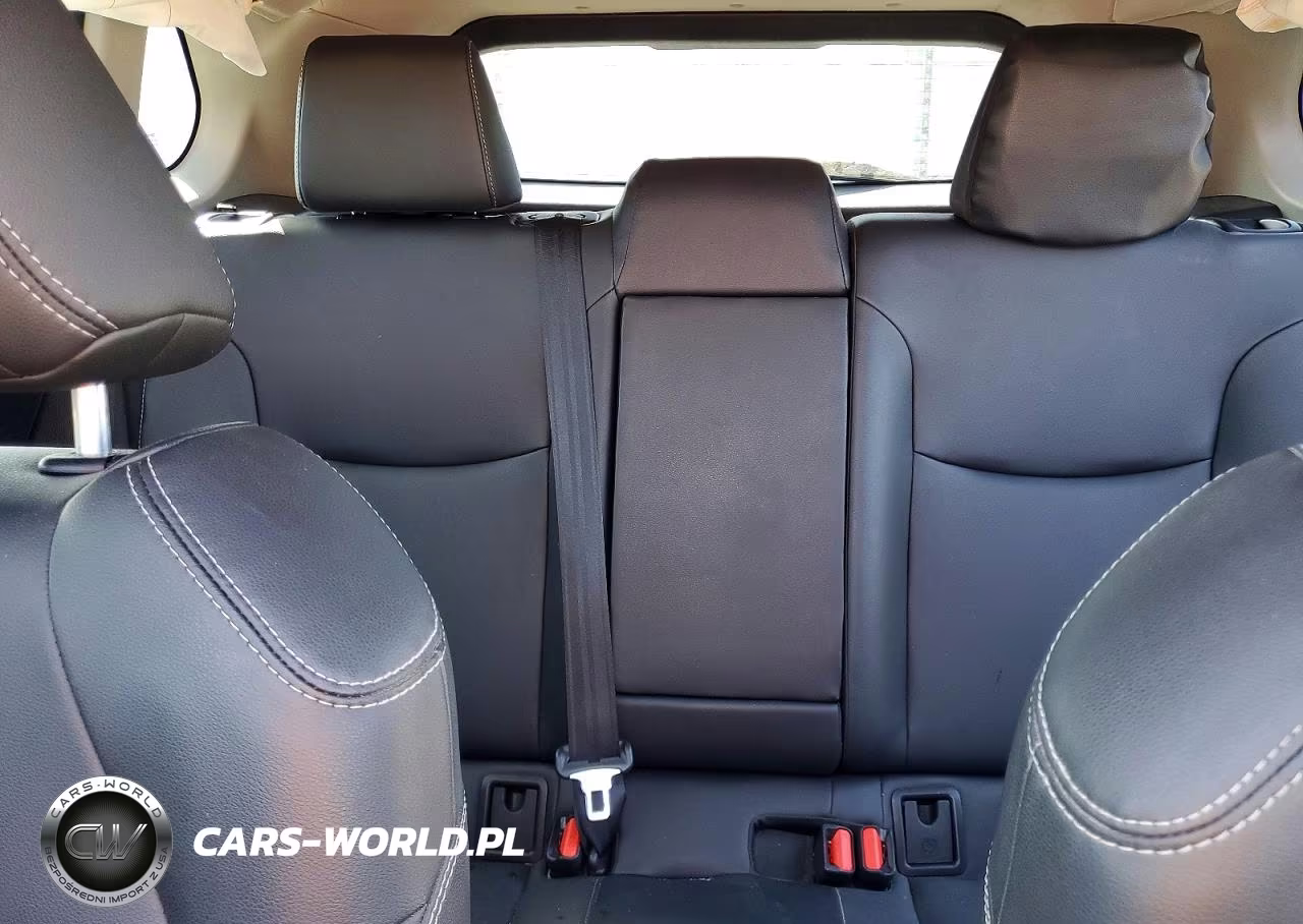 2022 Toyota Corolla Cross Xle VIN:7MUDAAAG0NV011428 - 10