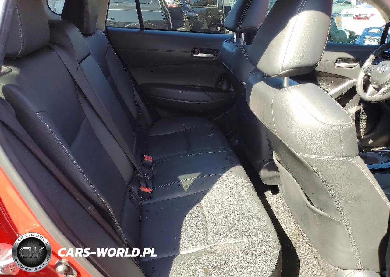 2022 Toyota Corolla Cross Xle VIN:7MUDAAAG0NV011428 - 11