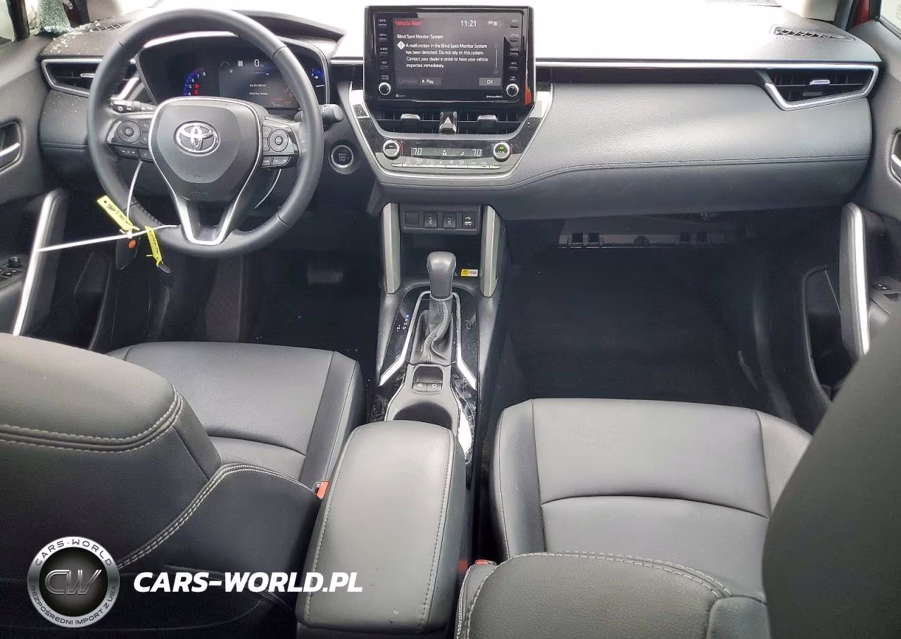 2022 Toyota Corolla Cross Xle VIN:7MUDAAAG0NV011428 - 8