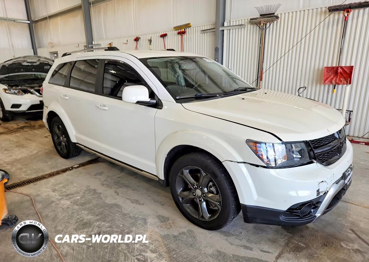 2015 Dodge Journey Crossroad VIN:3C4PDCGB8FT577866 - 4
