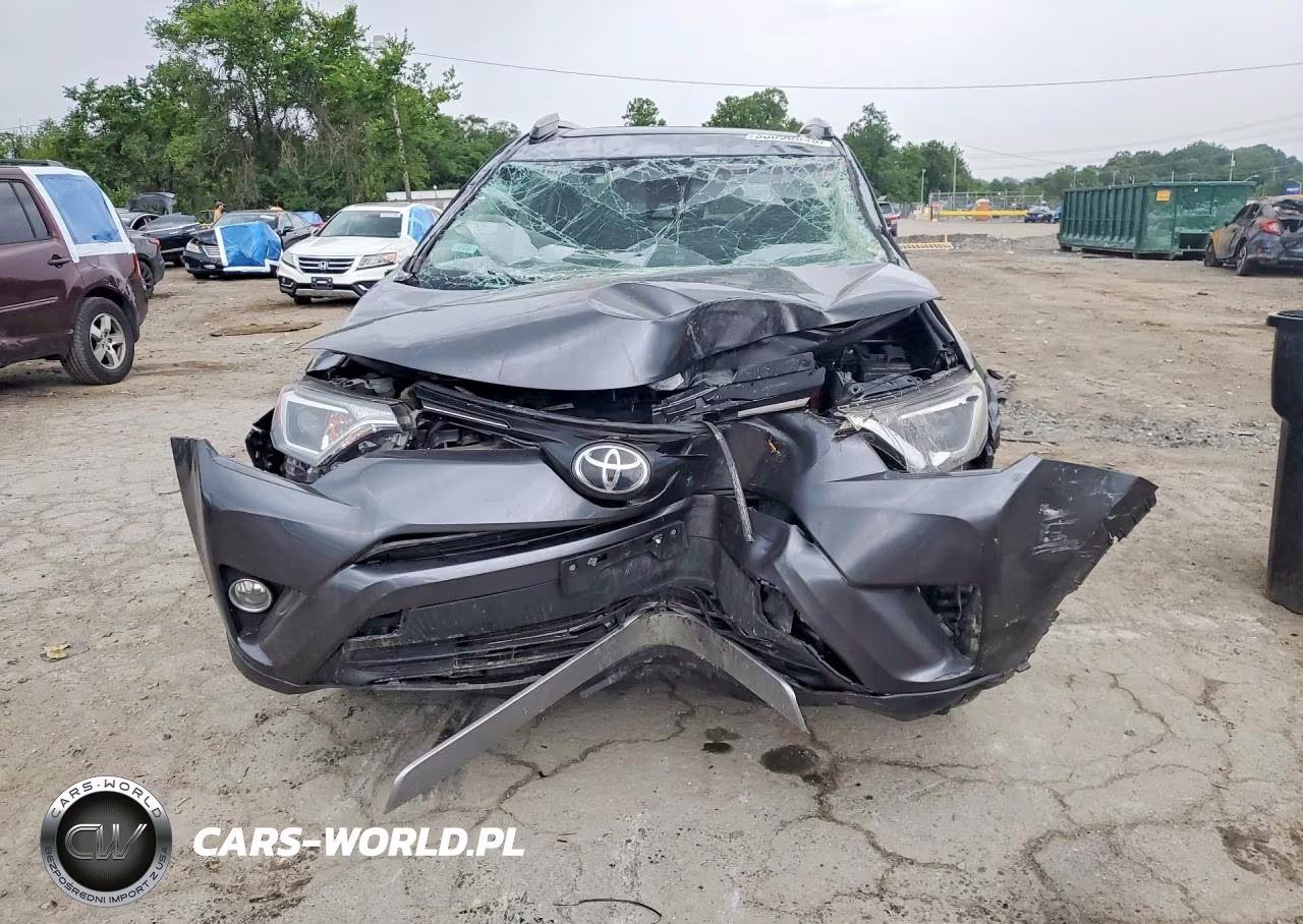 2017 Toyota Rav4 Xle VIN:JTMRFREV4HD217621 - 5