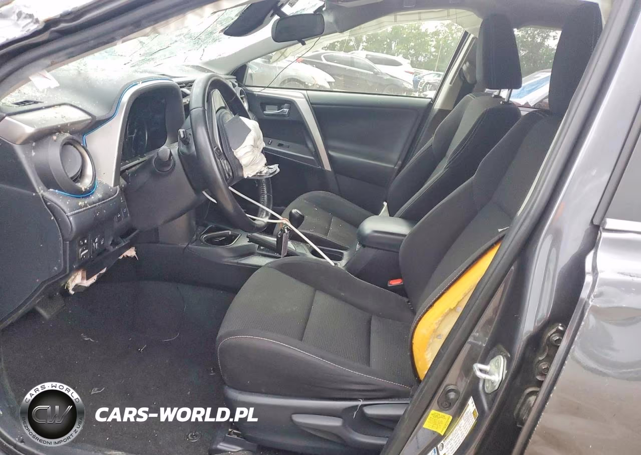 2017 Toyota Rav4 Xle VIN:JTMRFREV4HD217621 - 7