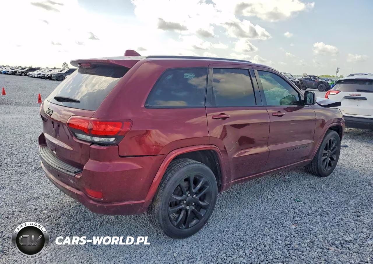 2021 Jeep Grand Cherokee Laredo VIN:1C4RJEAG8MC712953 - 3