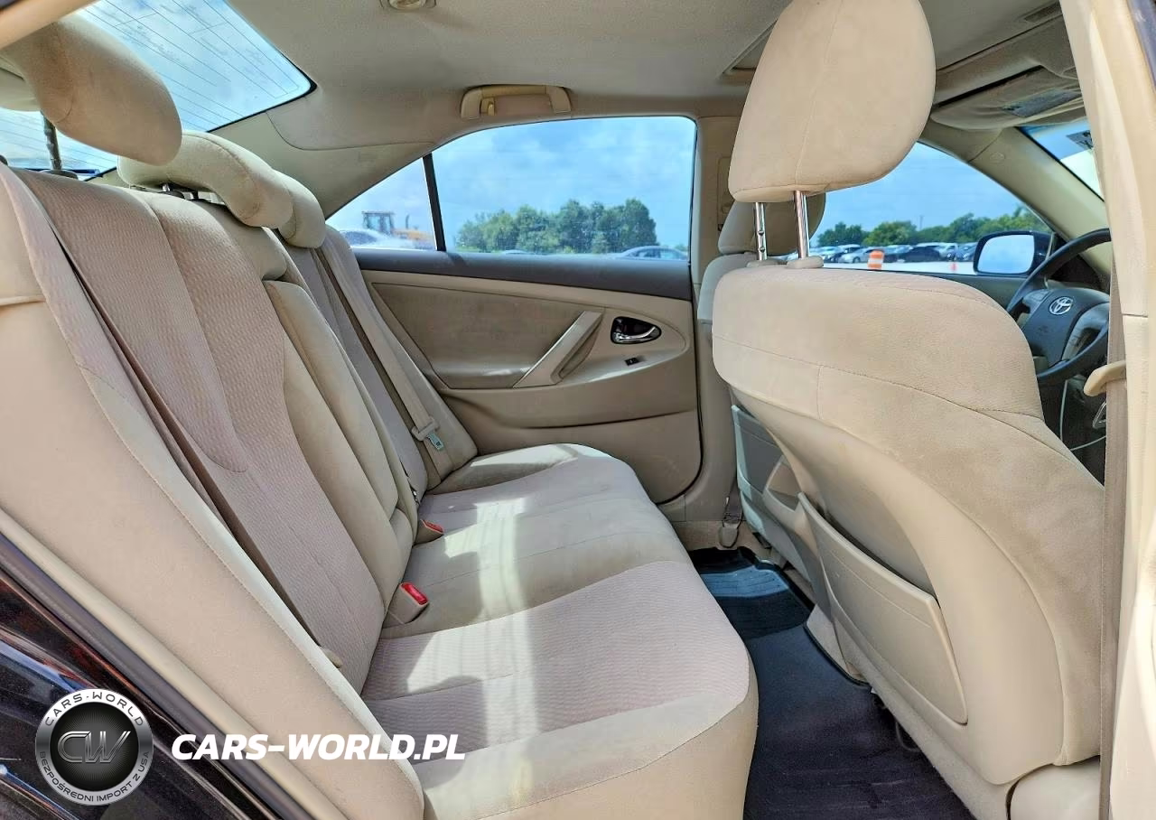 2010 Toyota Camry Le VIN:4T1BF3EK2AU083021 - 10