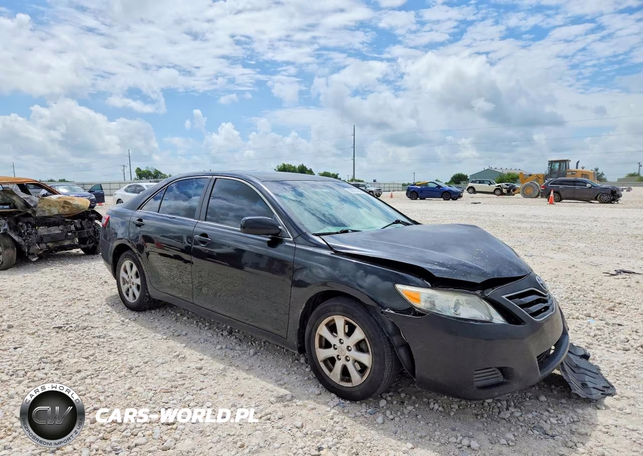 2010 Toyota Camry Le VIN:4T1BF3EK2AU083021 - 4