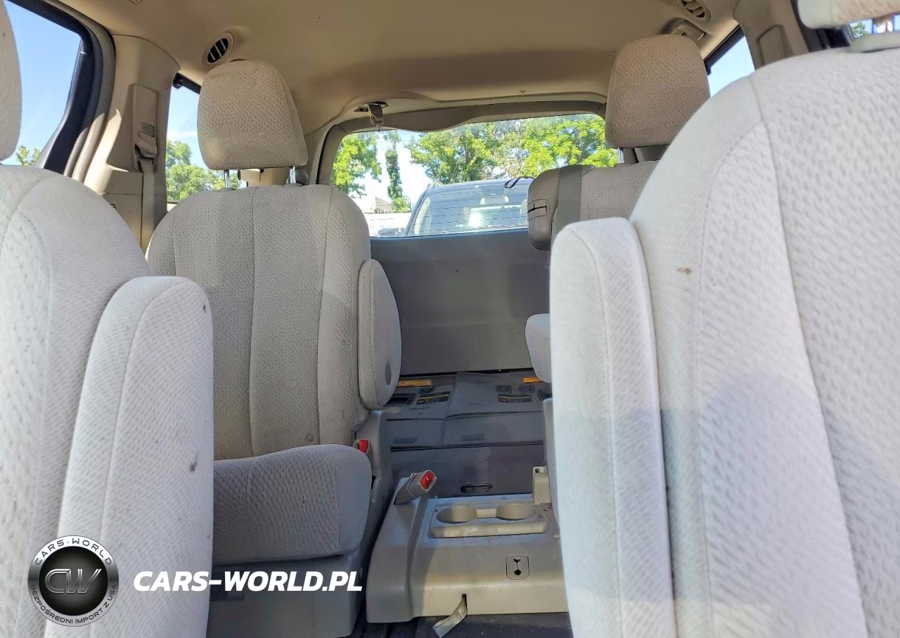 2012 Toyota Sienna Le VIN:5TDKK3DC1CS202193 - 10
