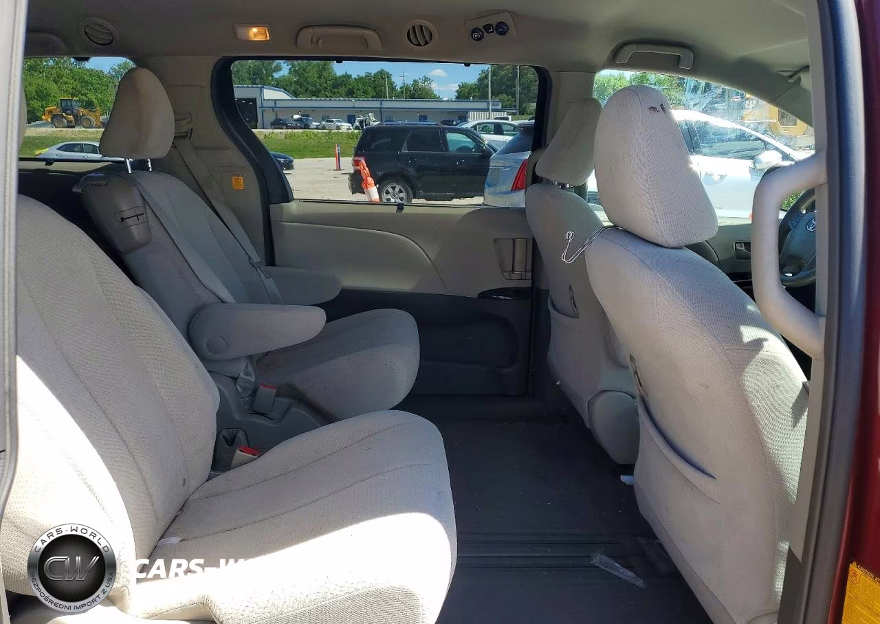 2012 Toyota Sienna Le VIN:5TDKK3DC1CS202193 - 11