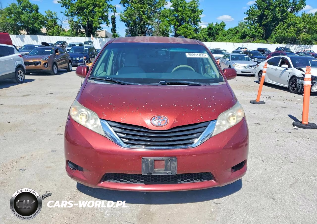 2012 Toyota Sienna Le VIN:5TDKK3DC1CS202193 - 5