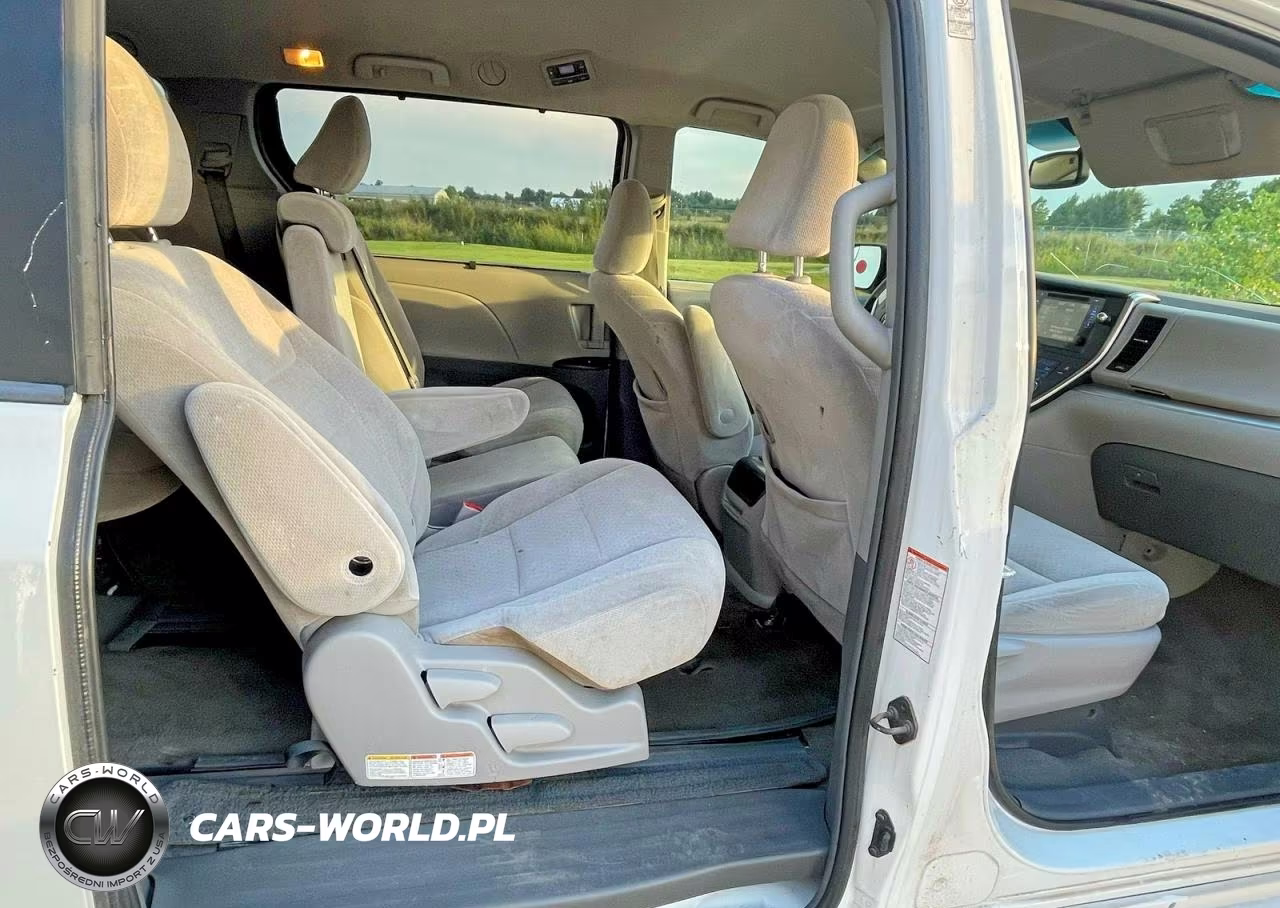 2015 Toyota Sienna Le VIN:5TDKK3DC3FS547083 - 6
