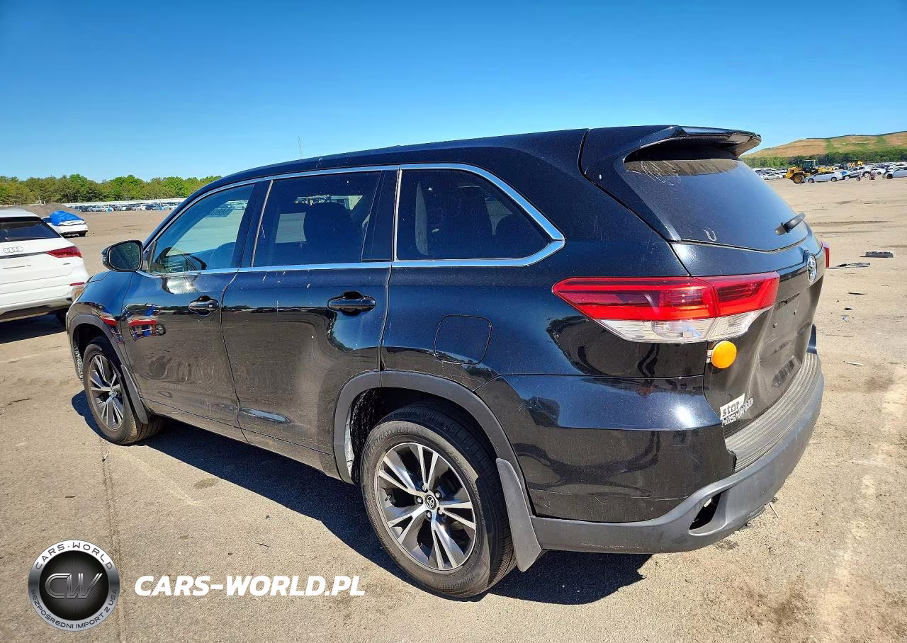 2017 Toyota Highlander Le VIN:5TDBZRFH7HS377286 - 2