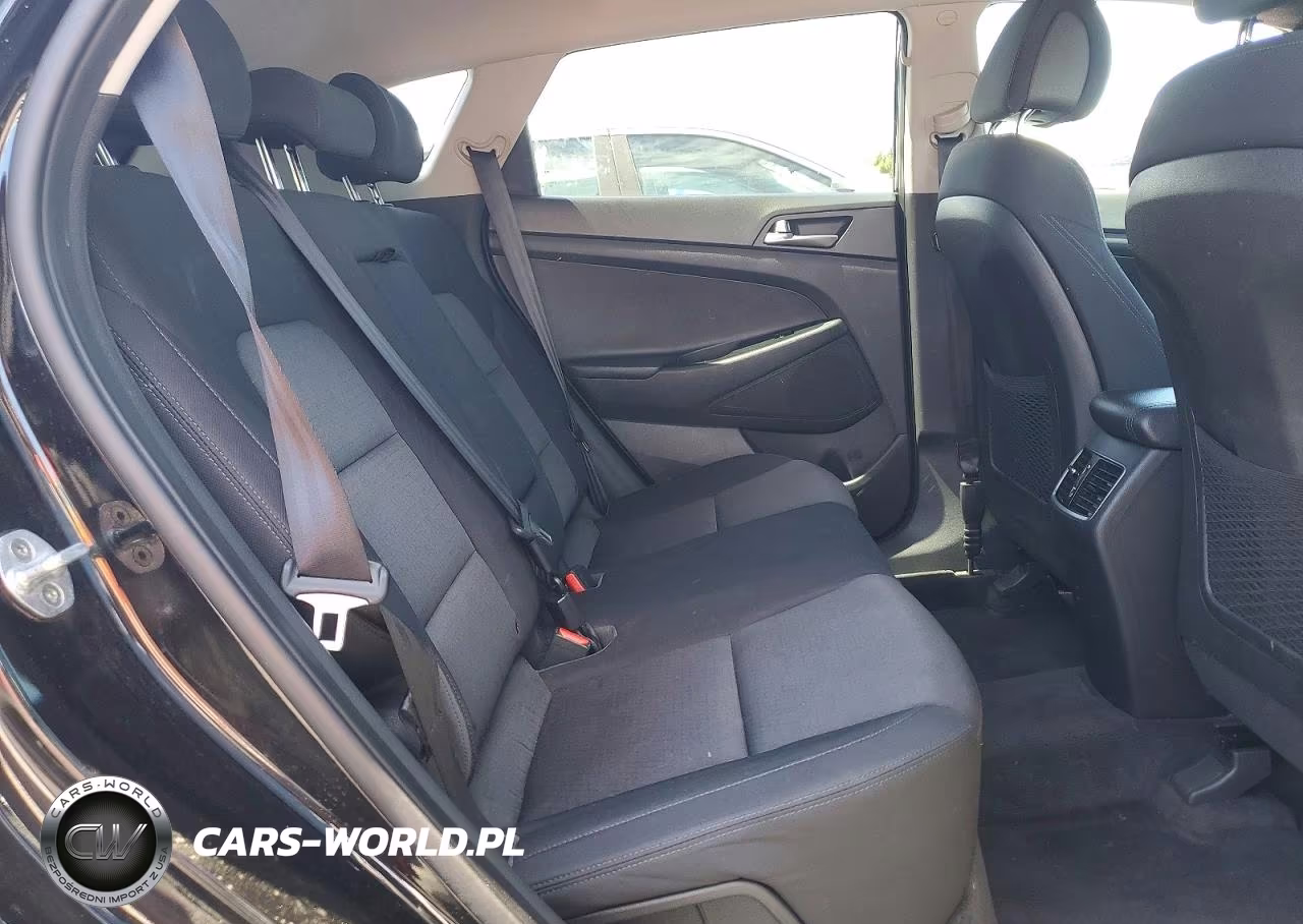 2017 Hyundai Tucson Sport VIN:KM8J33A28HU390696 - 11