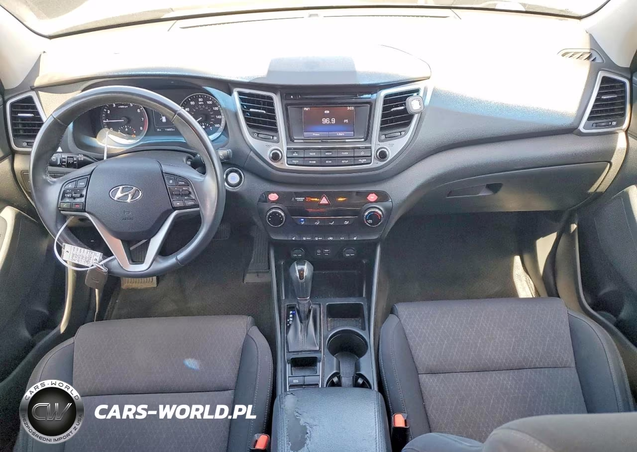 2017 Hyundai Tucson Sport VIN:KM8J33A28HU390696 - 8