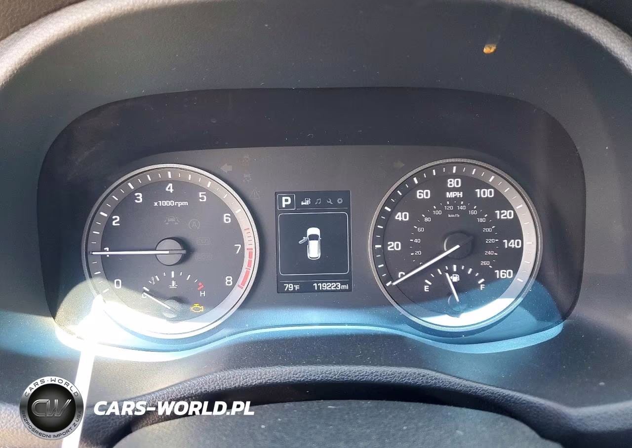 2017 Hyundai Tucson Sport VIN:KM8J33A28HU390696 - 9