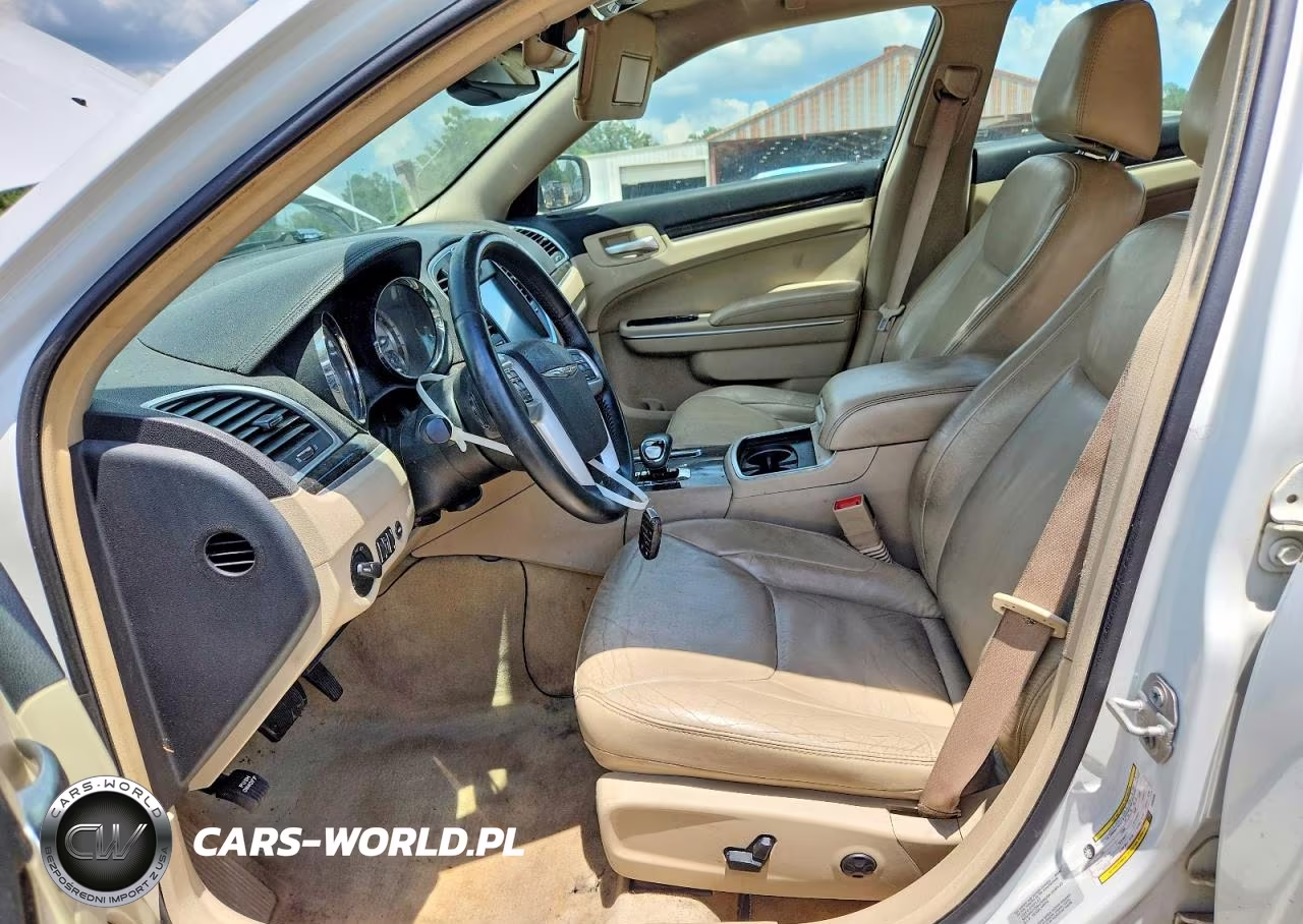 2014 Chrysler 300 VIN:2C3CCAAG0EH354646 - 7