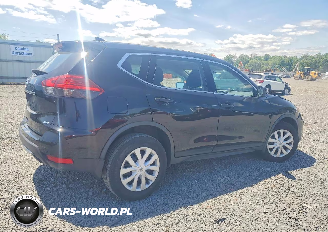 2017 Nissan Rogue S VIN:JN8AT2MV2HW256957 - 3