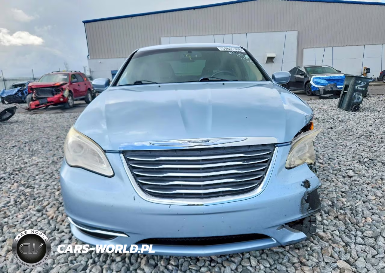 2013 Chrysler 200 Touring VIN:1C3CCBBB6DN676383 - 5