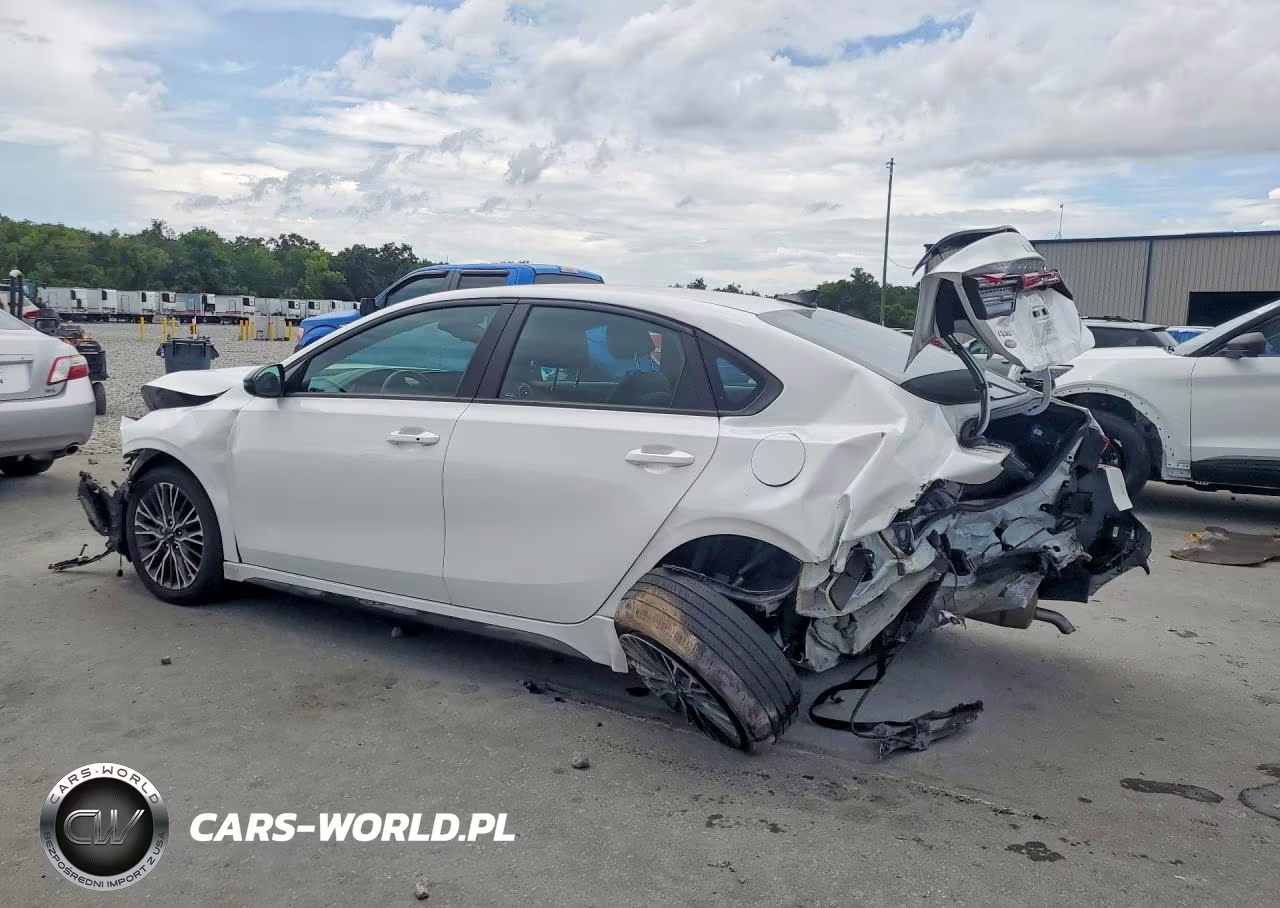 2023 Kia Forte Gt Line VIN:3KPF54AD3PE667621 - 2