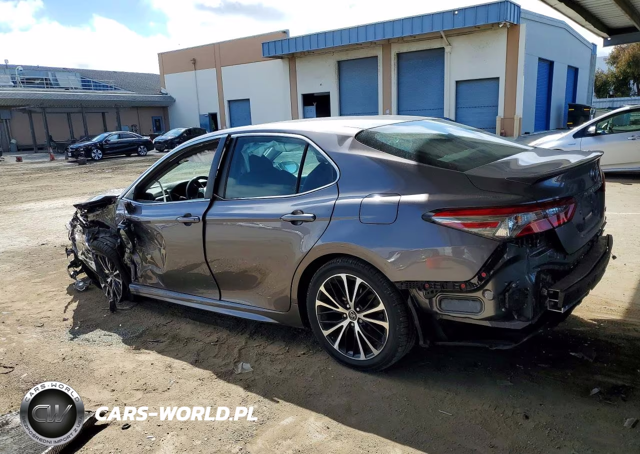 2018 Toyota Camry Se VIN:4T1B11HK2JU157892 - 2