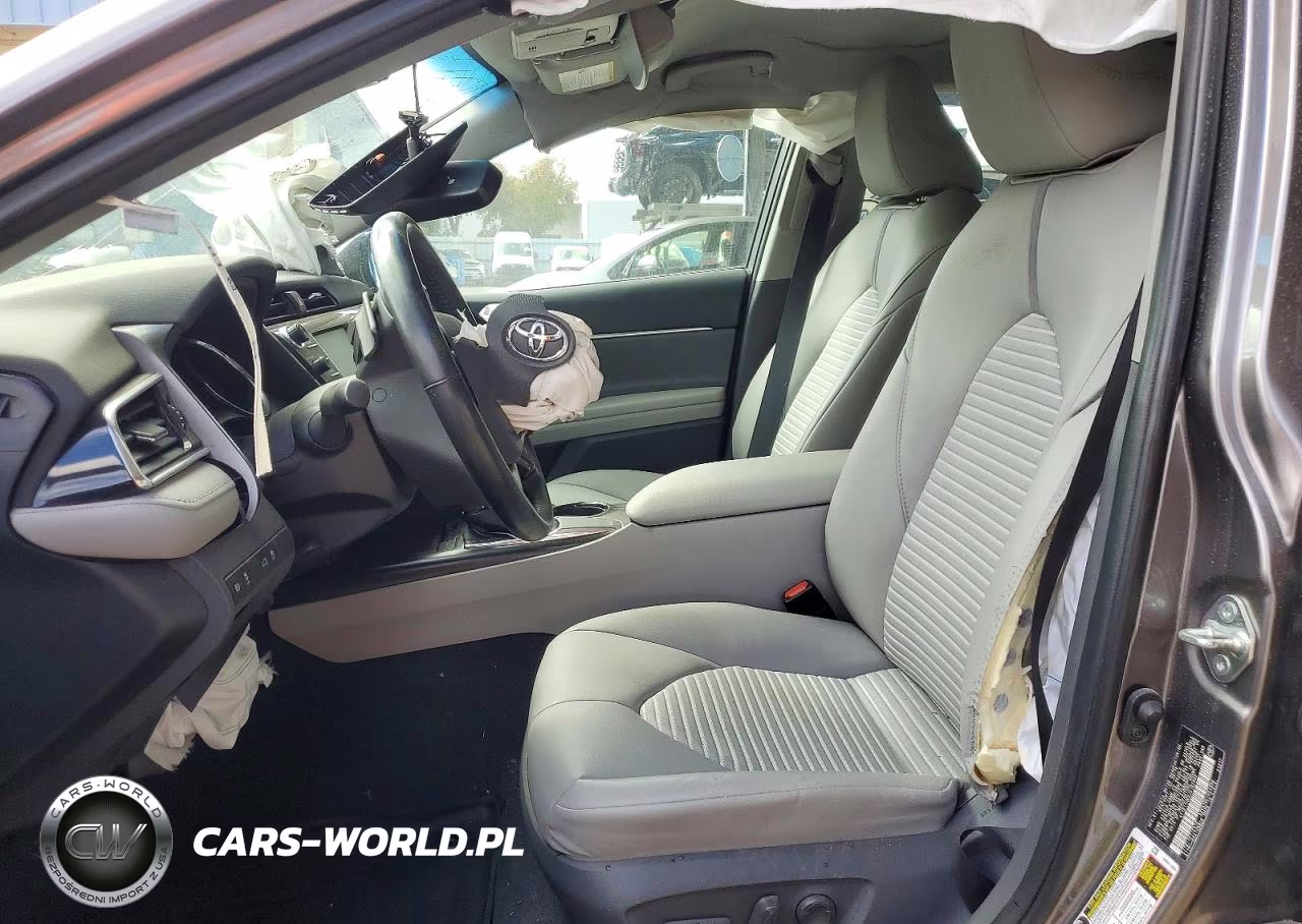 2018 Toyota Camry Se VIN:4T1B11HK2JU157892 - 7