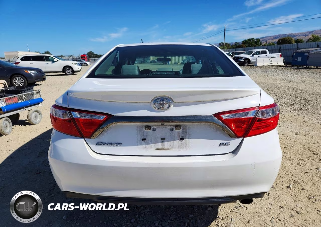 2016 Toyota Camry Se VIN:4T1BF1FK2GU210202 - 6