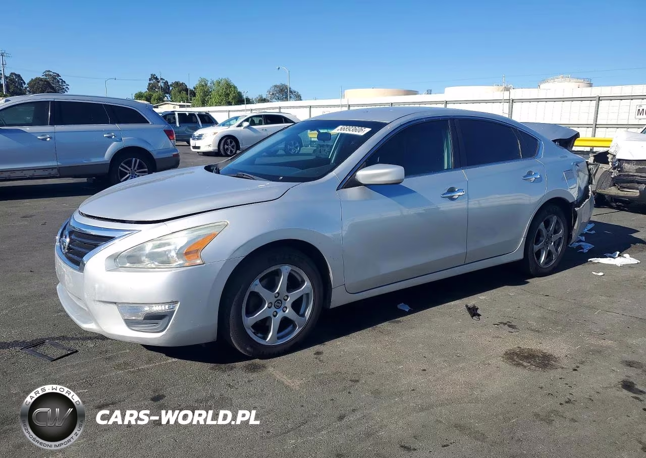 2014 Nissan Altima 2.5 S – zdjęcie 1 z 12