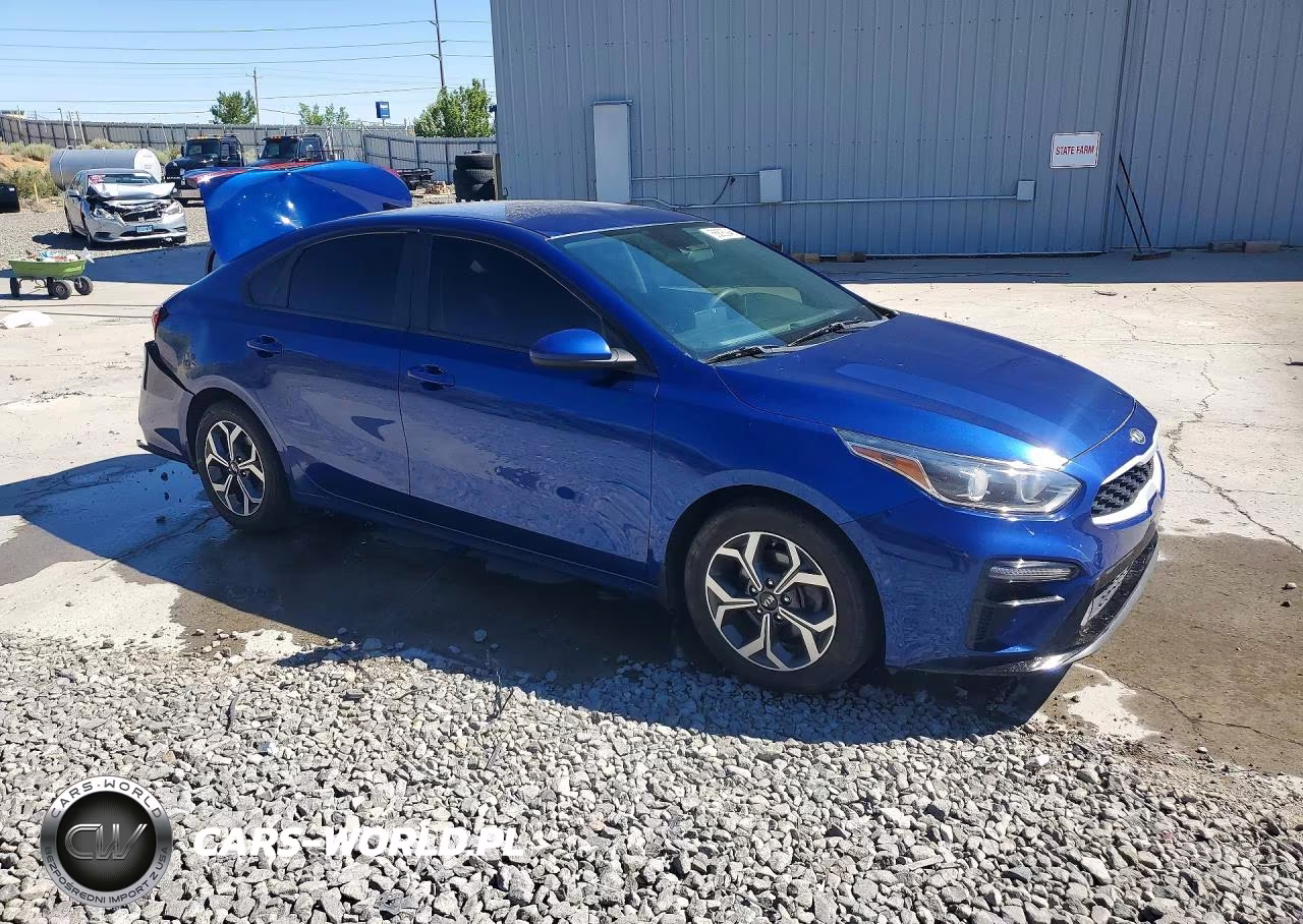 2019 Kia Forte Lxs VIN:3KPF24AD9KE083662 - 4