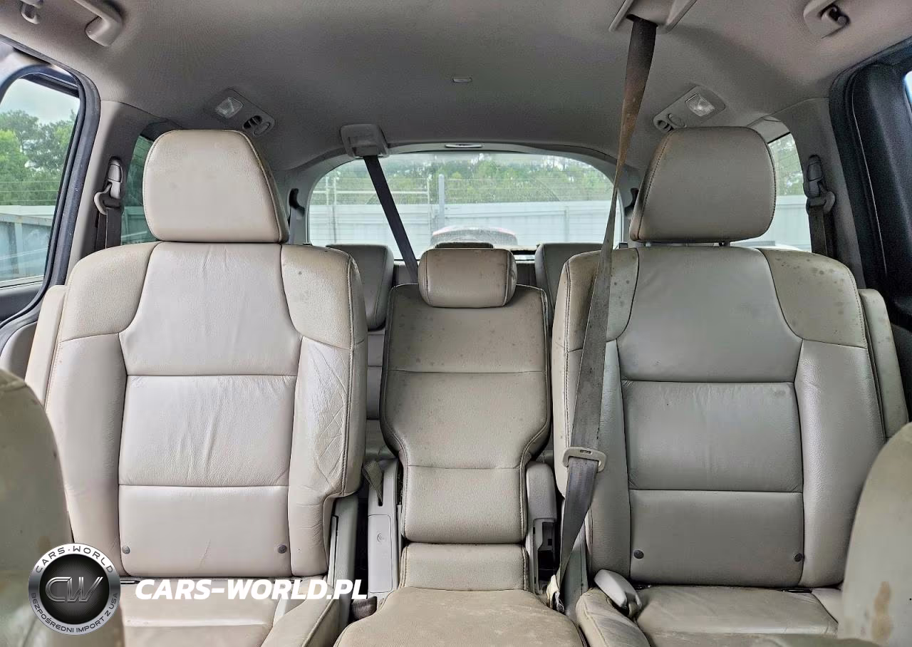 2012 Honda Odyssey Touring VIN:5FNRL5H93CB063565 - 10