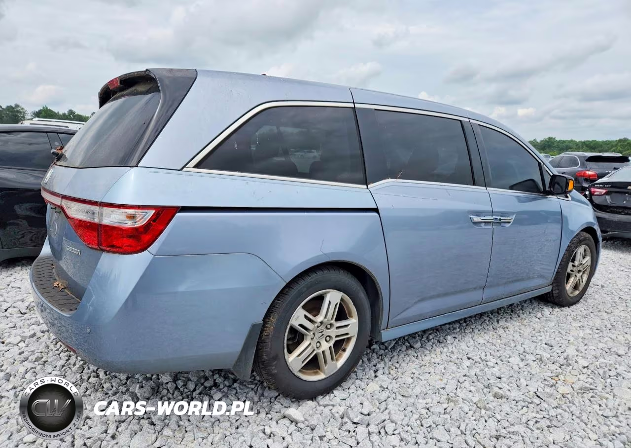 2012 Honda Odyssey Touring VIN:5FNRL5H93CB063565 - 3