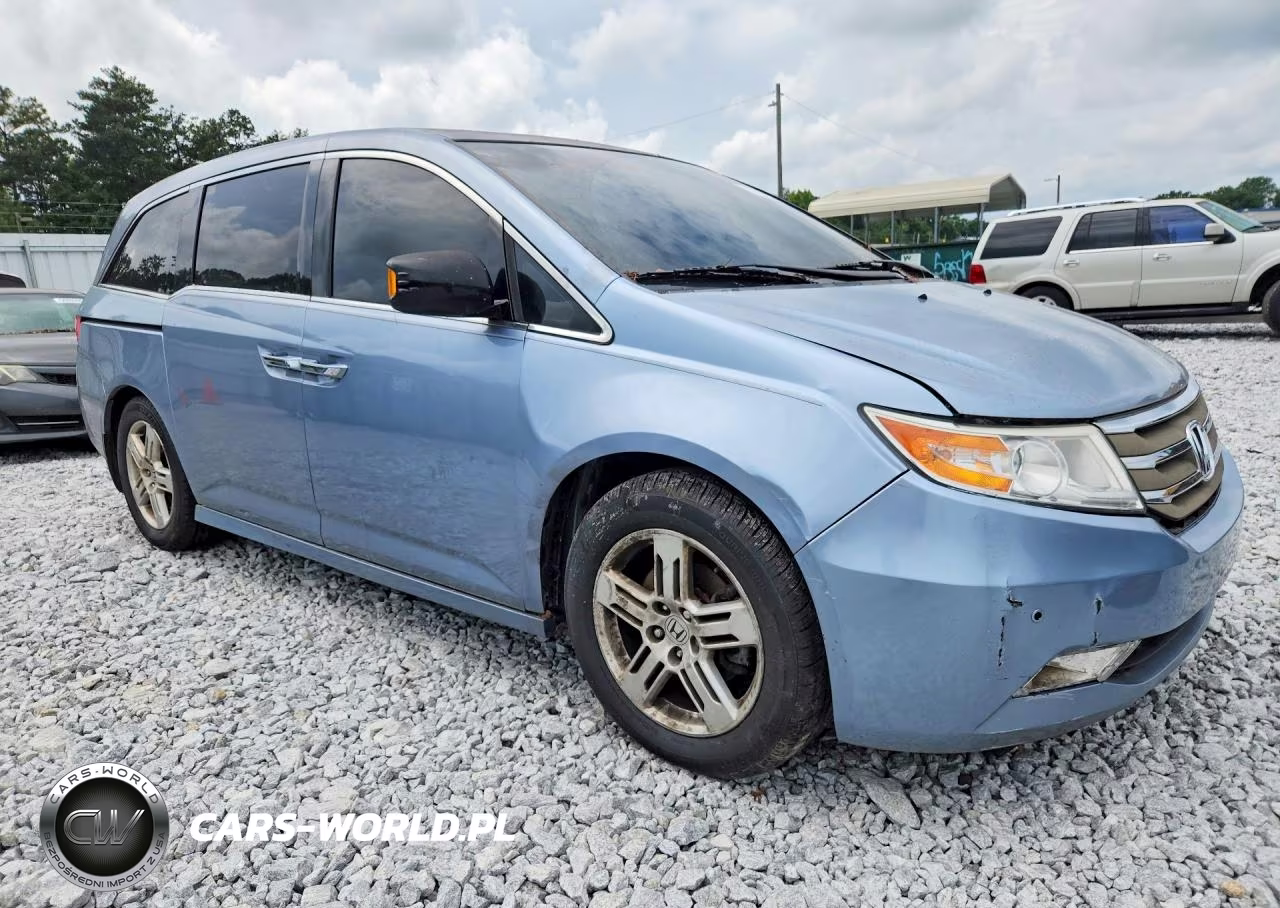 2012 Honda Odyssey Touring VIN:5FNRL5H93CB063565 - 4