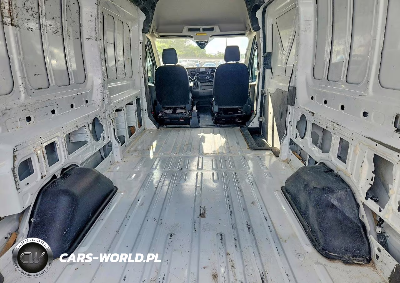 2020 Ford Transit VIN:1FTBR1X80LKA64841 - 10