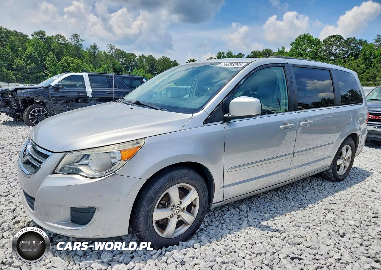 2011 Volkswagen Routan Sel