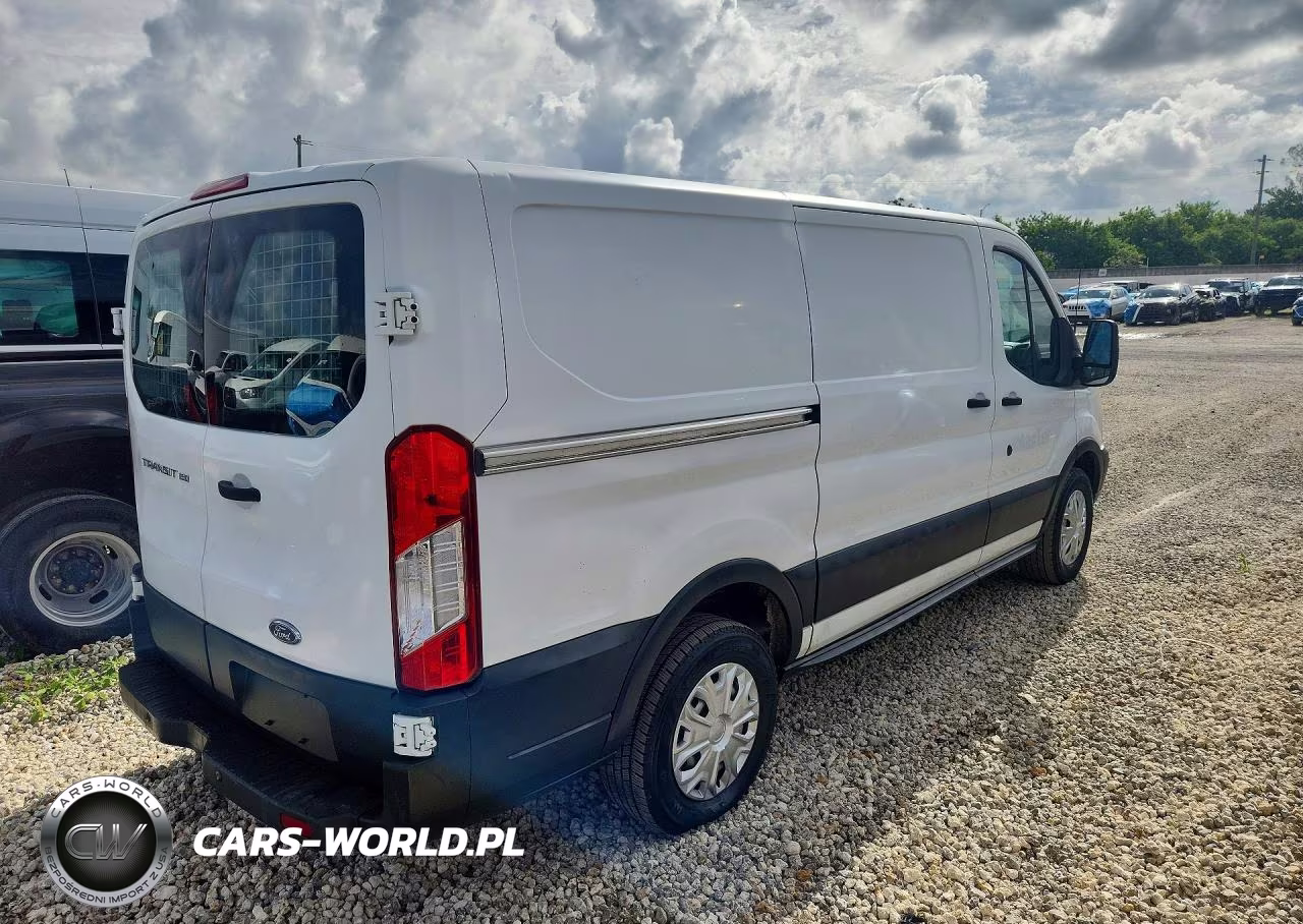 2015 Ford Transit-150 VIN:1FTNE1YM8FKB01031 - 3
