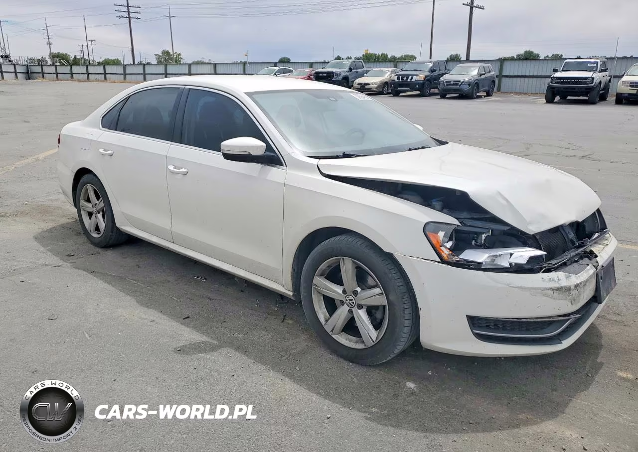 2013 Volkswagen Passat Se VIN:1VWBH7A32DC134156 - 4