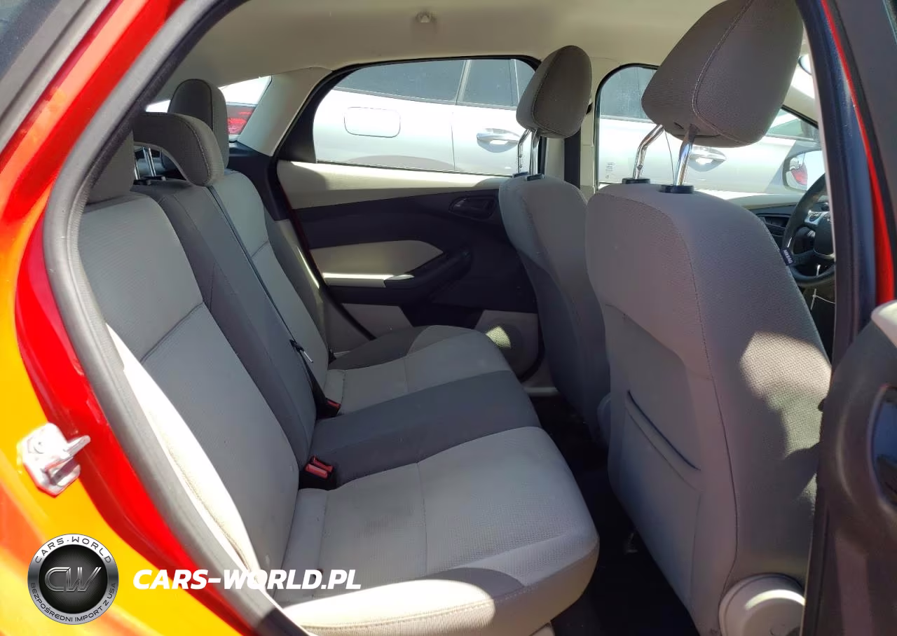 2012 Ford Focus Se VIN:1FAHP3K26CL361014 - 10