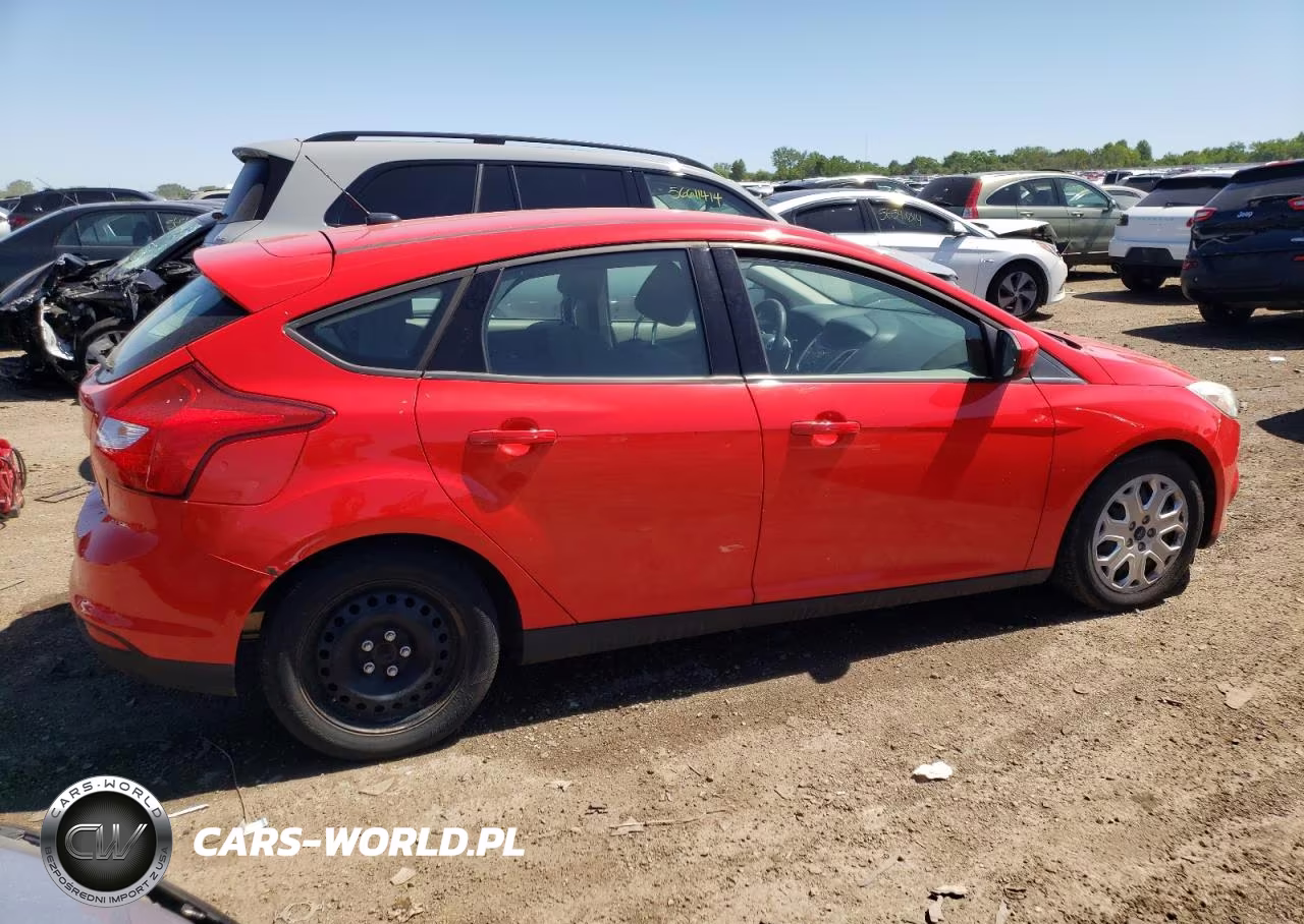 2012 Ford Focus Se VIN:1FAHP3K26CL361014 - 3