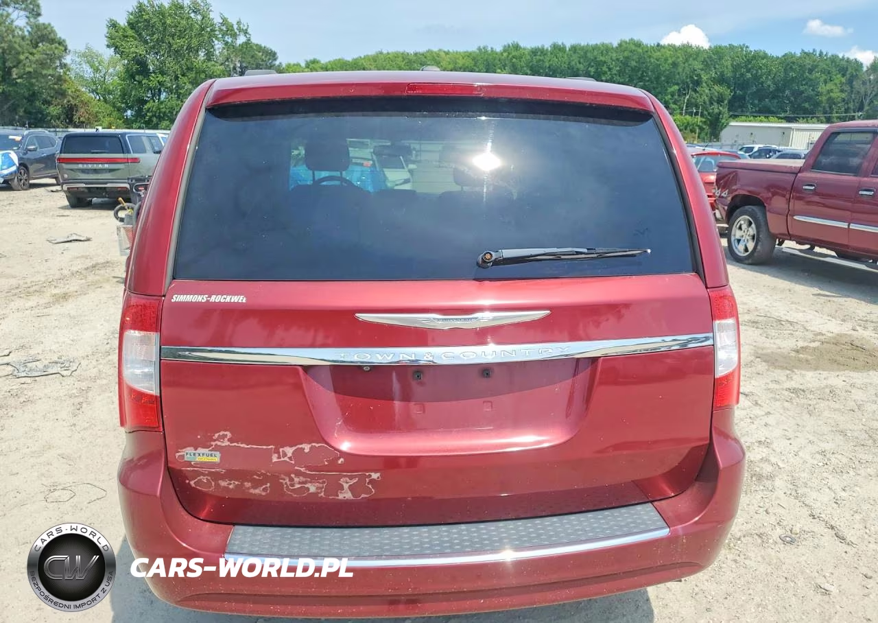2014 Chrysler Town & Country Touring VIN:2C4RC1BG1ER220940 - 6