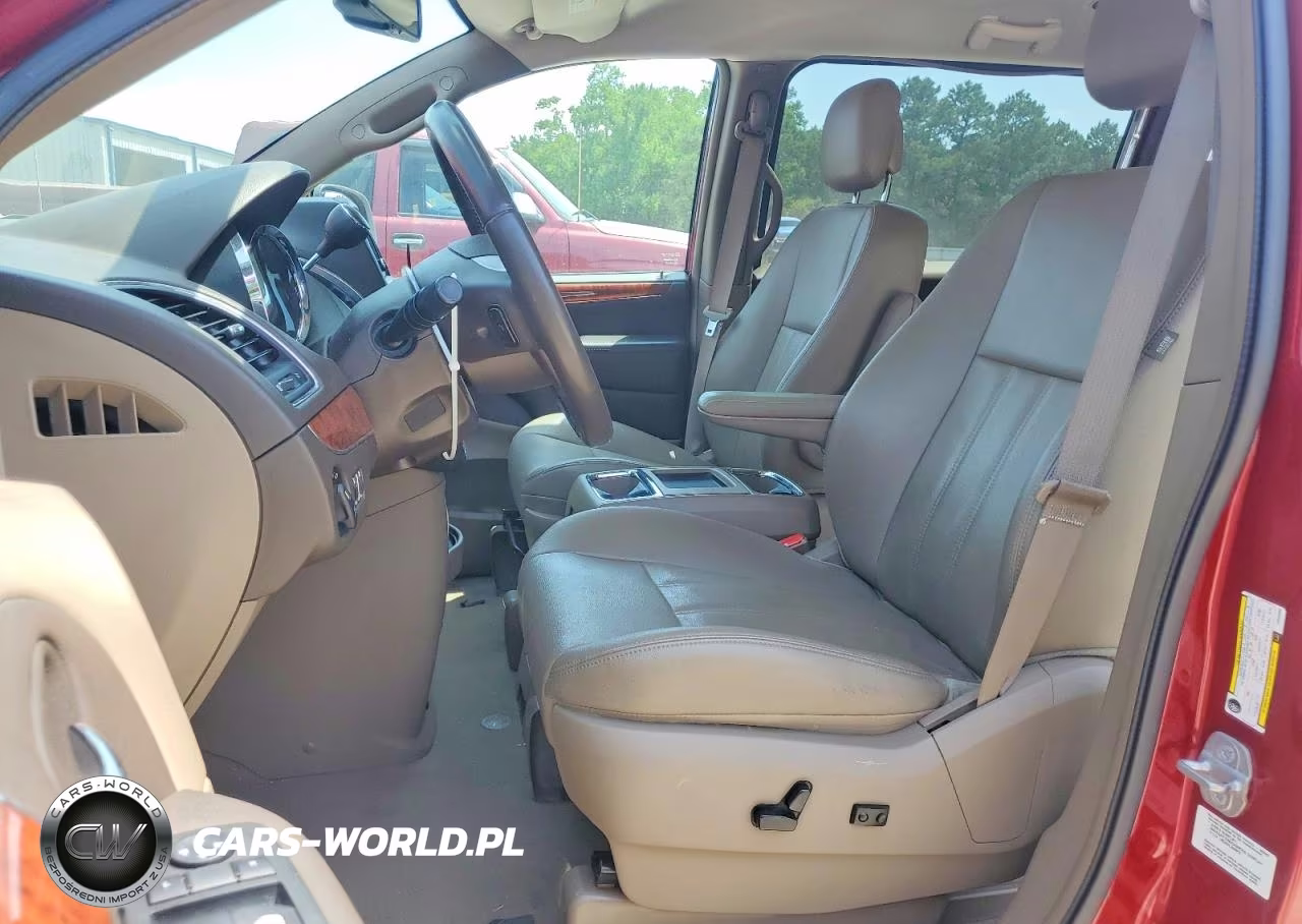 2014 Chrysler Town & Country Touring VIN:2C4RC1BG1ER220940 - 7