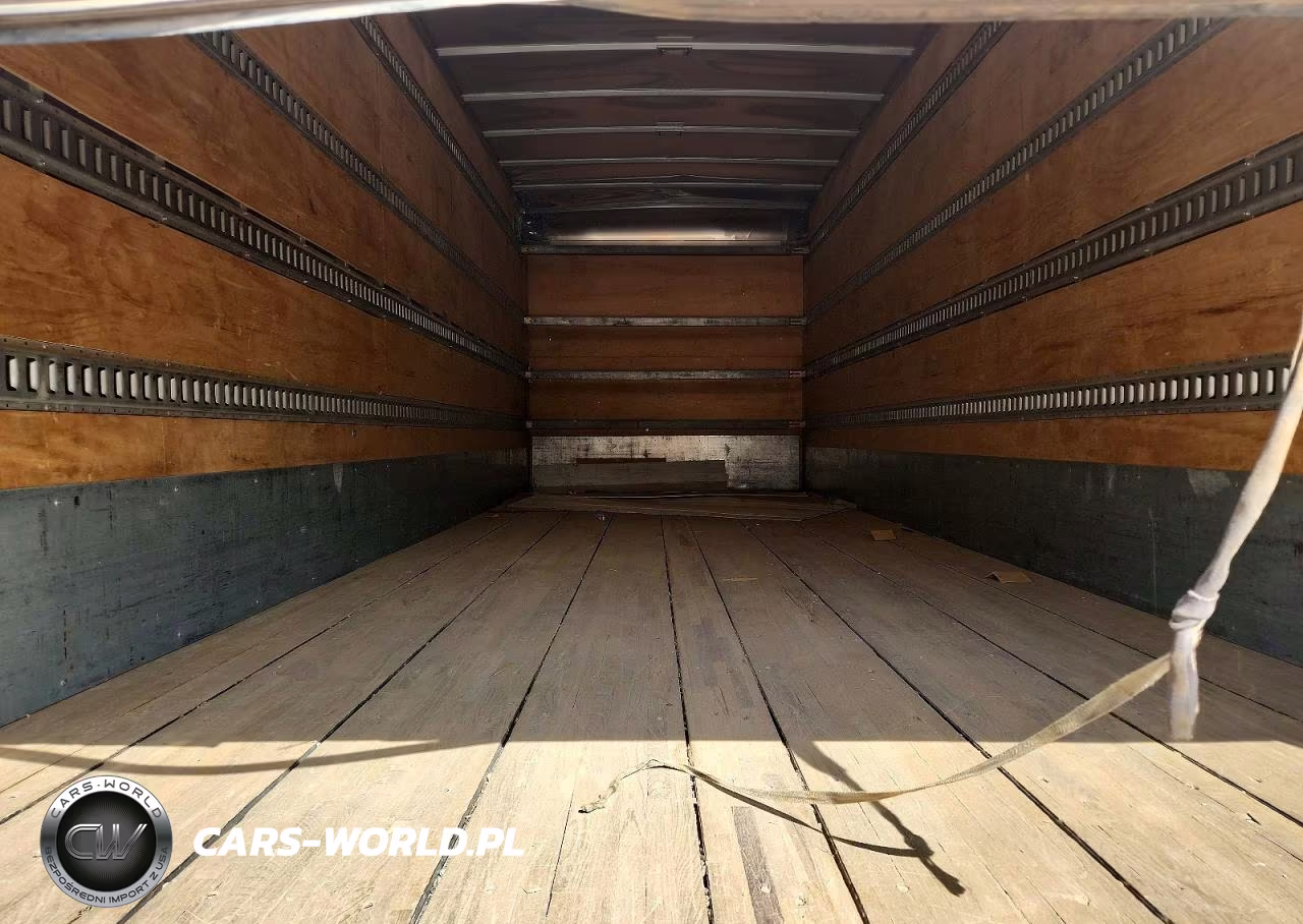 2018 Ford F650 Super Duty Box Truck VIN:1FDNF6DC2JDF03109 - 10