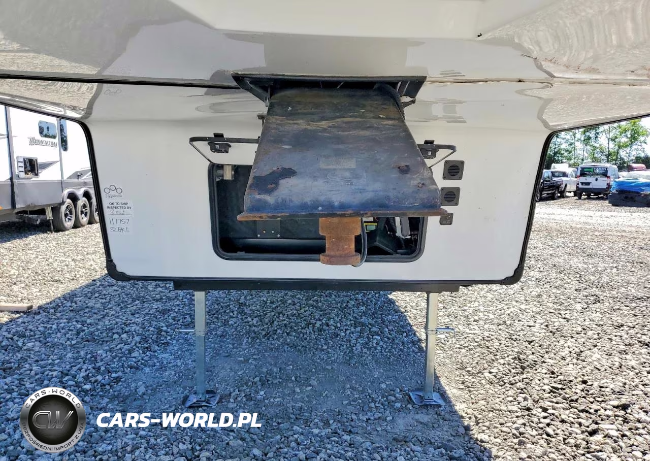 2026 Forest River Sabre Camper VIN:5ZT3SRXB0T6117757 - 7