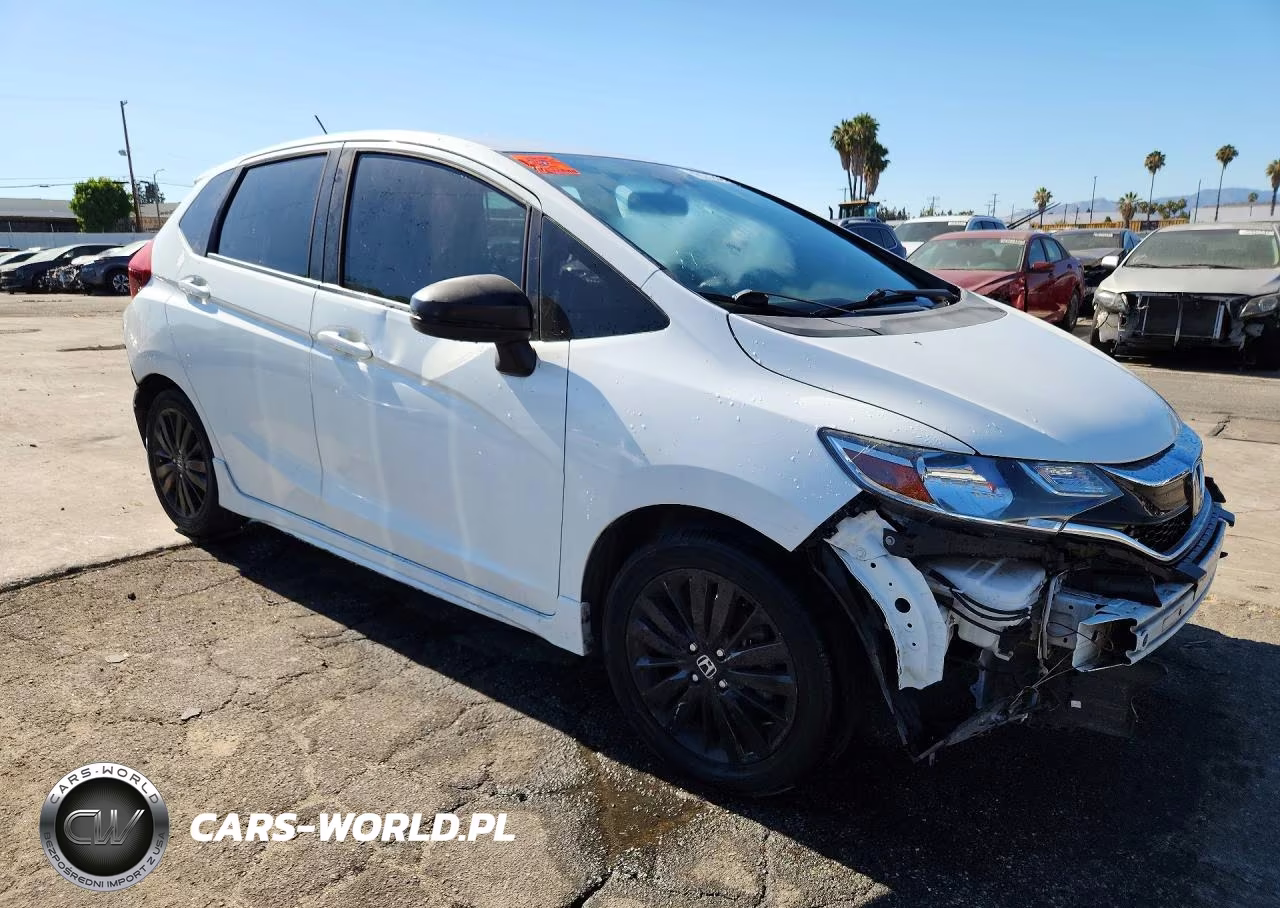 2018 Honda Fit Sport VIN:3HGGK5H61JM700253 - 4