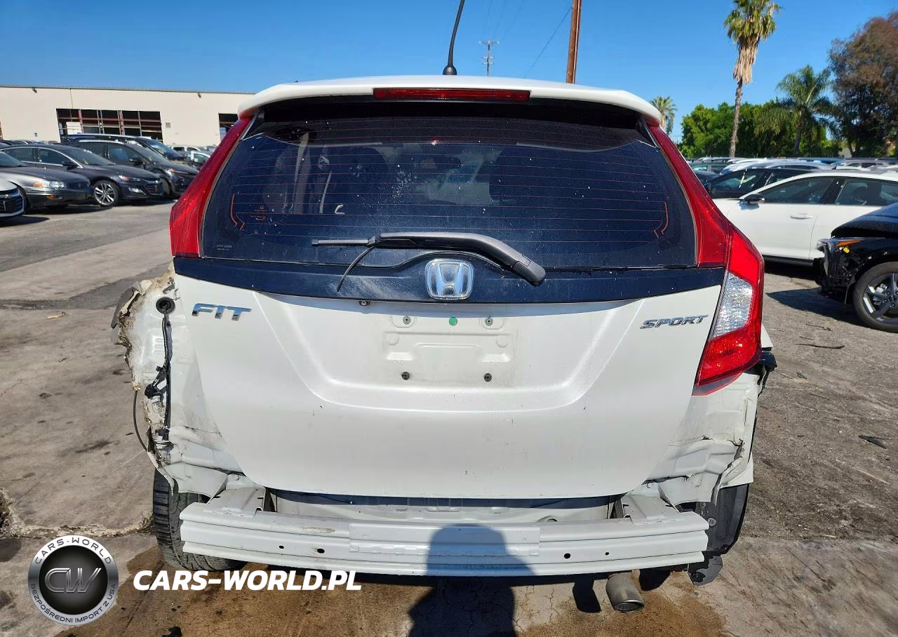 2018 Honda Fit Sport VIN:3HGGK5H61JM700253 - 6