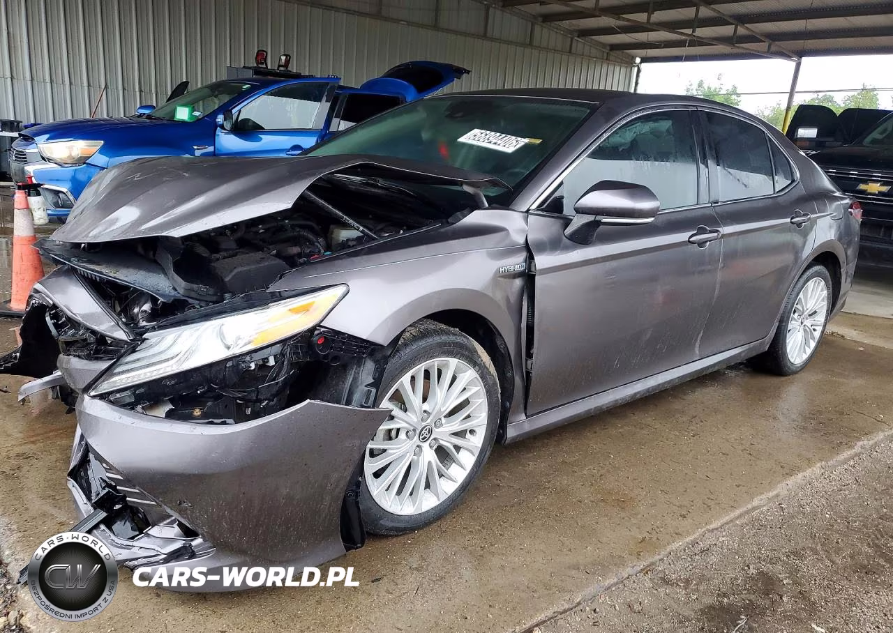 2020 Toyota Camry Xle