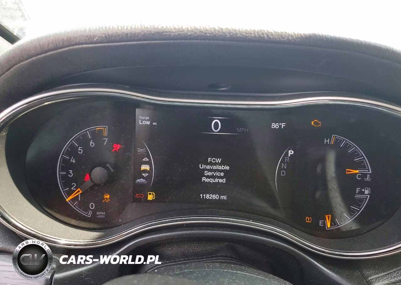 2018 Jeep Grand Cherokee Overland VIN:1C4RJFCGXJC120713 - 9