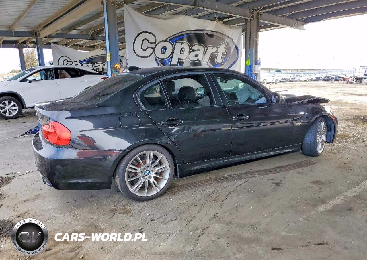 2011 BMW 335 I VIN:WBAPM5C51BF181940 - 3