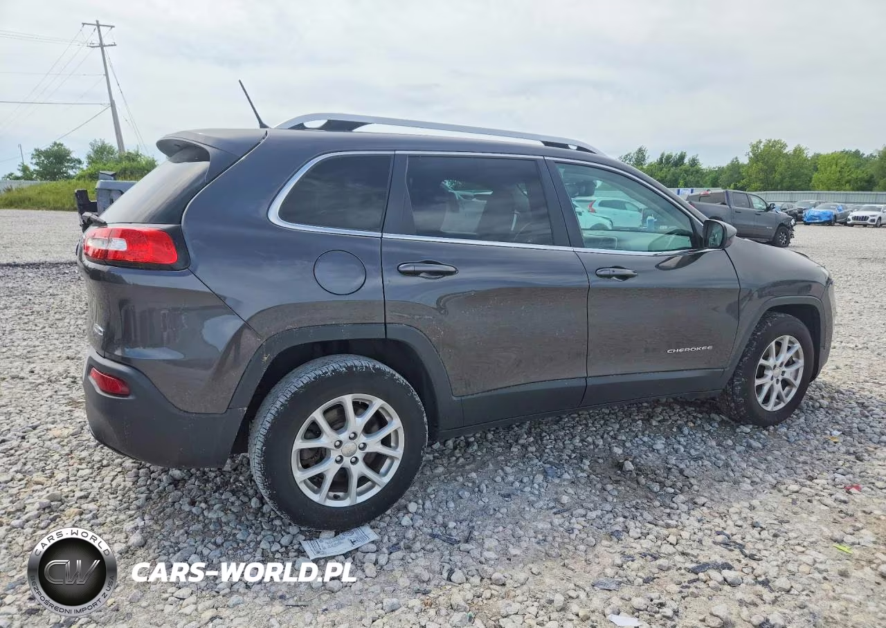 2014 Jeep Cherokee Latitude VIN:1C4PJMCS5EW197431 - 3