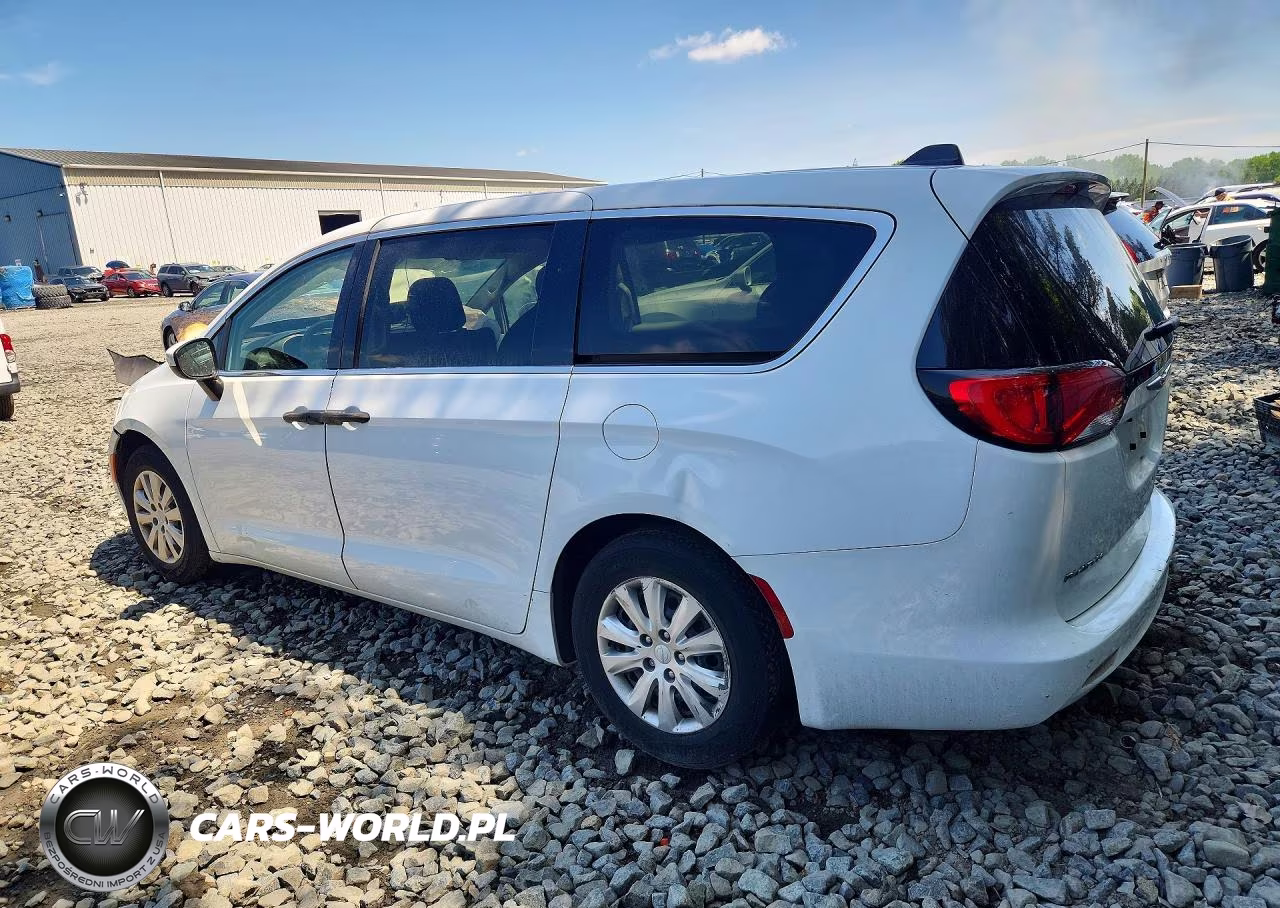 2019 Chrysler Pacifica L VIN:2C4RC1AG1KR531782 - 2