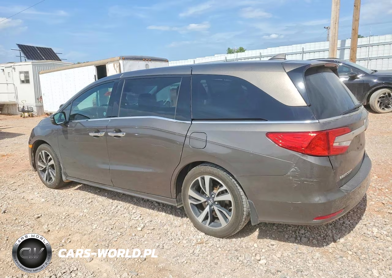 2018 Honda Odyssey Elite VIN:5FNRL6H92JB089058 - 2