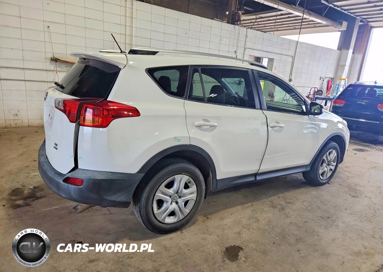 2015 Toyota Rav4 Le VIN:JTMBFREV2FJ050482 - 3